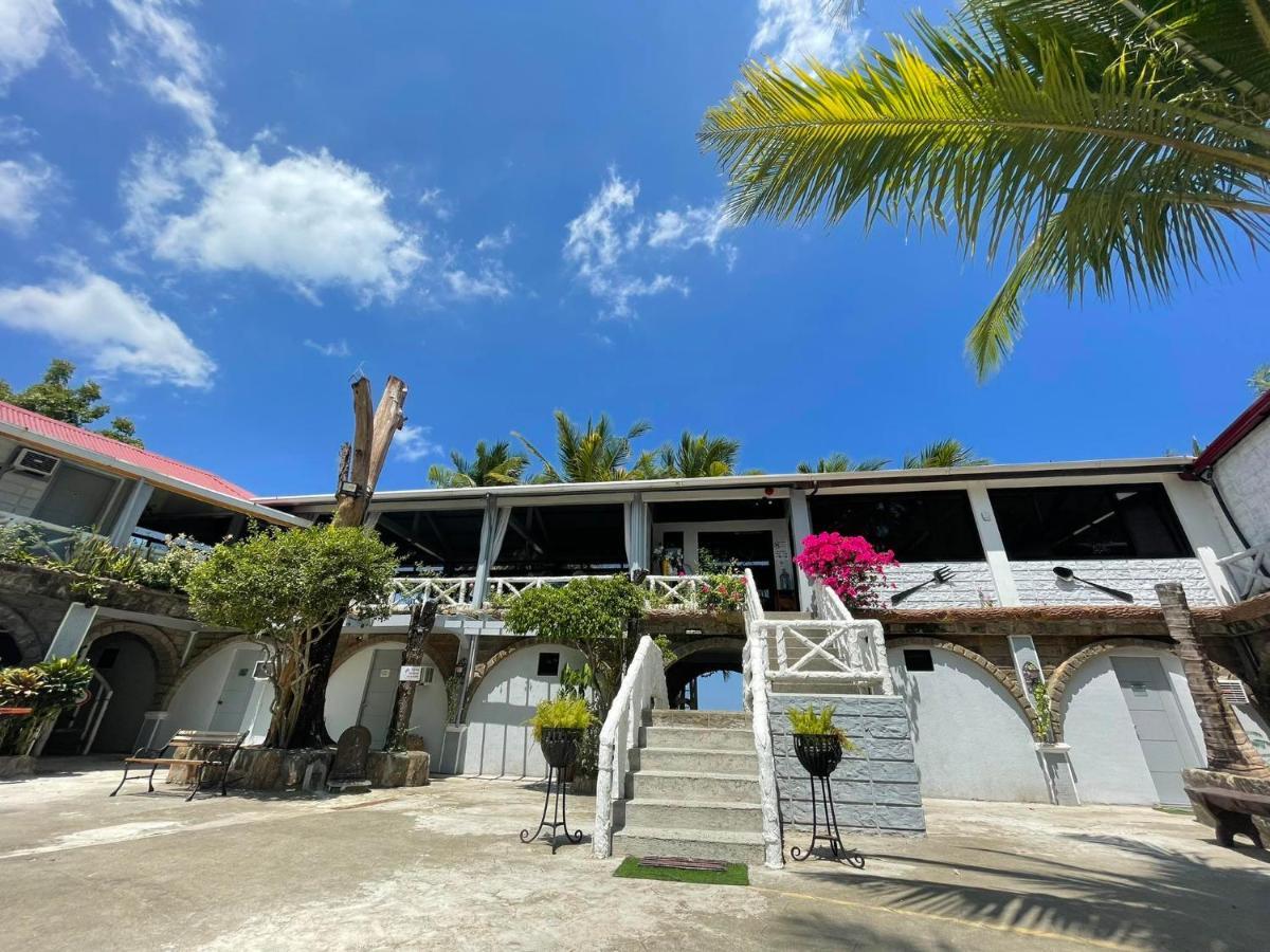 Sunbloom Beachfront Hotel&Restaurant Sinabacan Buitenkant foto
