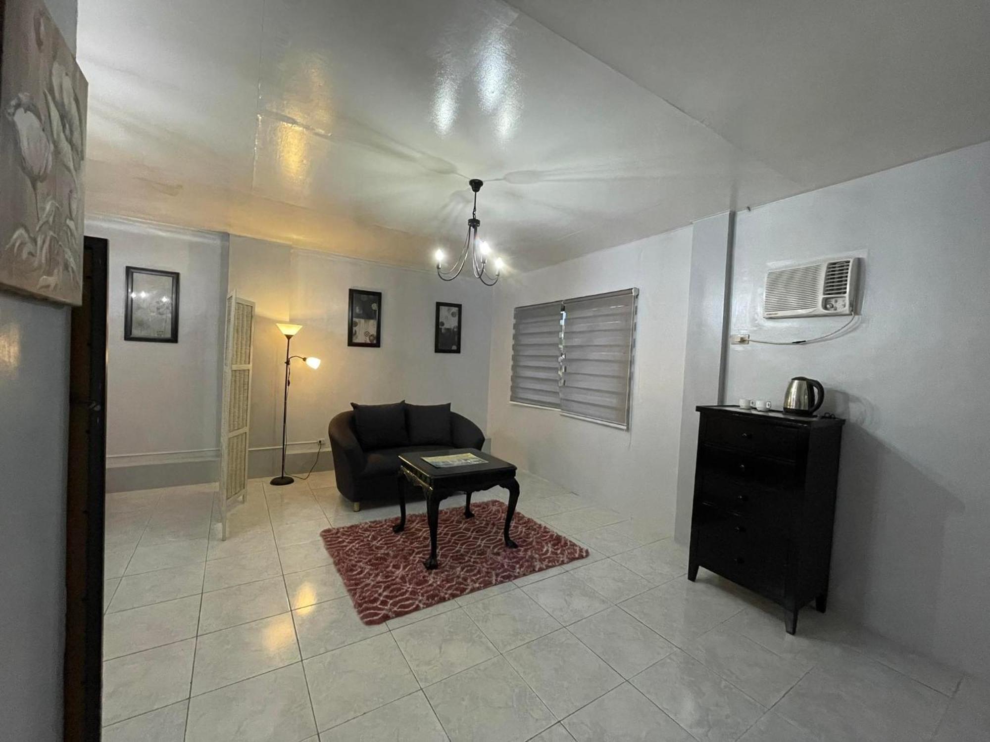 Sunbloom Beachfront Hotel&Restaurant Sinabacan Buitenkant foto